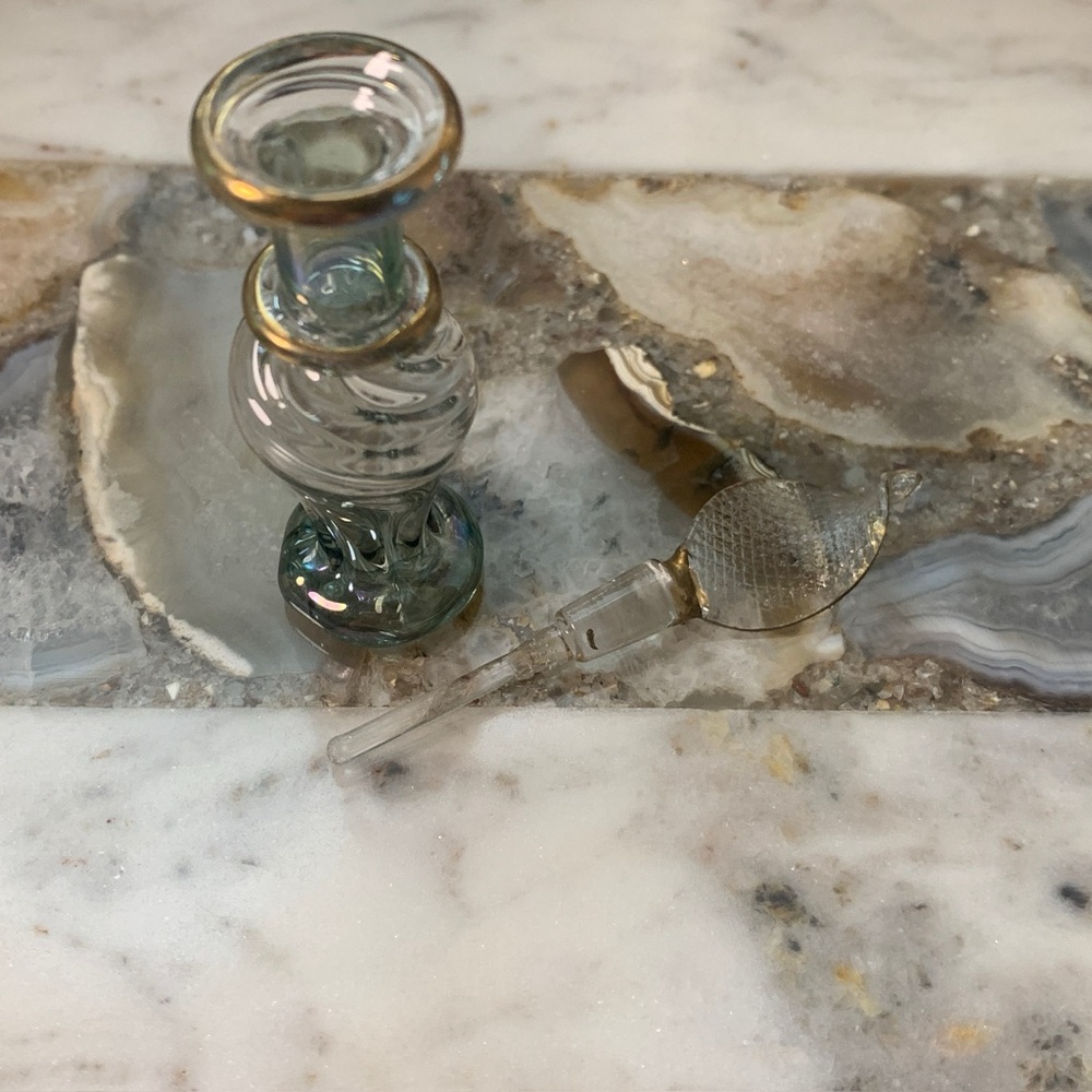 2201 Elegant Glass Mini Perfume Bottle with Gold Accents - Picture 8 of 9